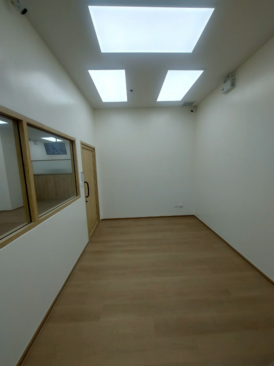 New Office Free Zone 4  - ภาพที่ 2