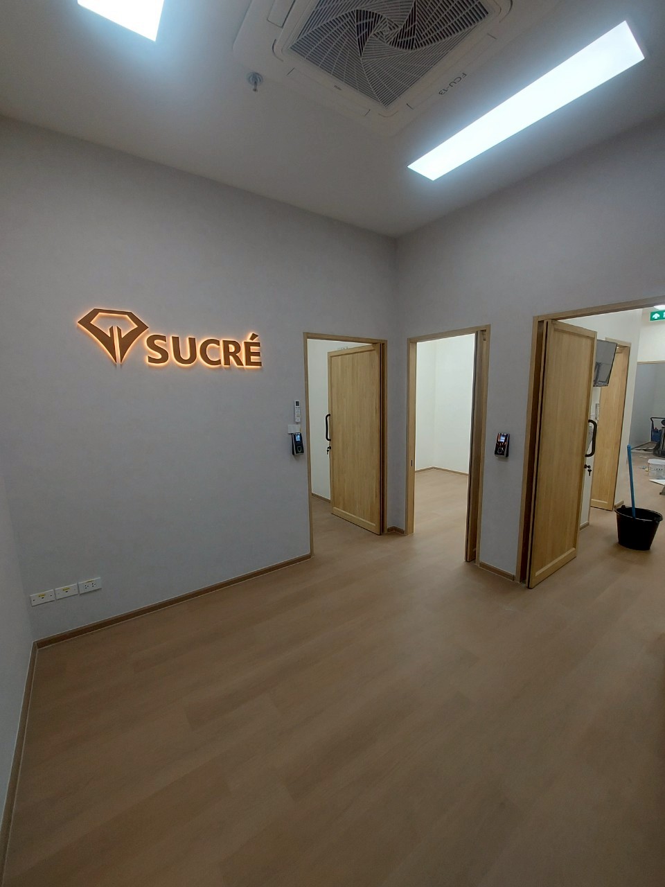 New Office Free Zone 4 